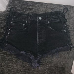 🌟🌟🌟CARMAR LF JEAN SHORTS tied sides 🌟🌟🌟